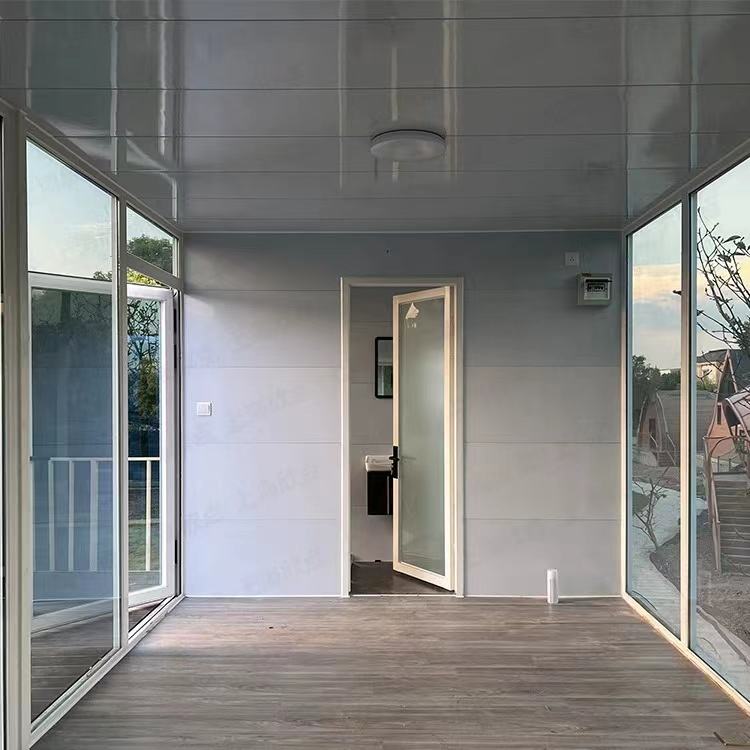 Prefabricated mobile steel structure modular 20ft 40ft shipping container restaurant prefab portable Smart Home Villa alarm kit