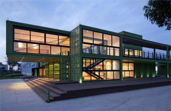 Prefabricated colored steel material Prefab Bolt Container House ,Integrated Space capsule container mobile house building