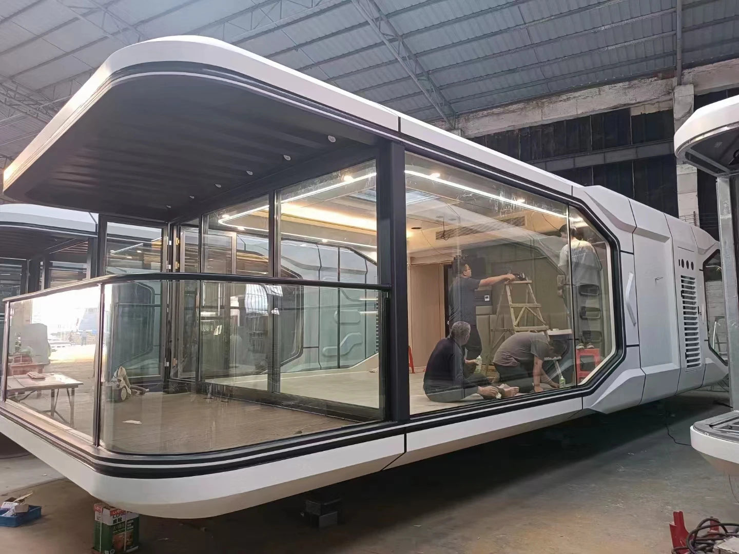 2024 newest design Mobile Resort space Hotel, modern modular capsule cruiser vila,prefa container house home