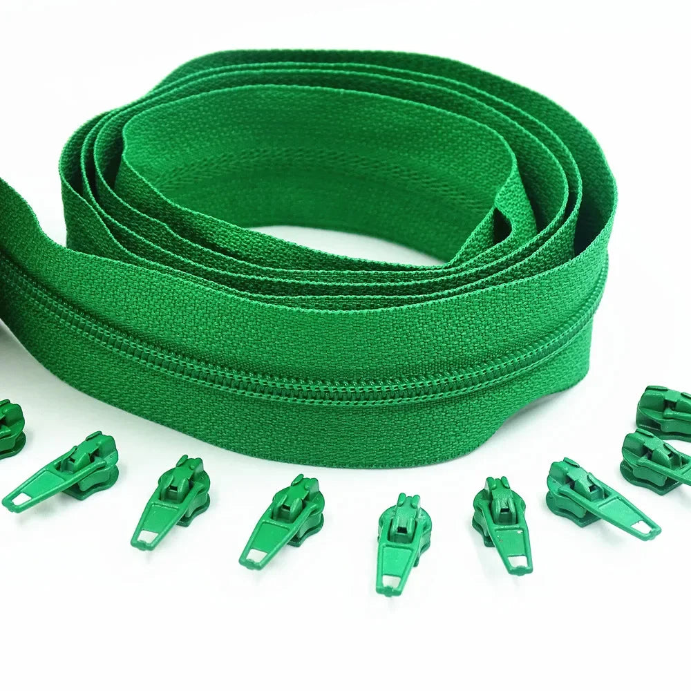 5 Meters long zipper 10 auto locking sliders 20 colors of 3# nylon zipper used for zipper clothing handbags