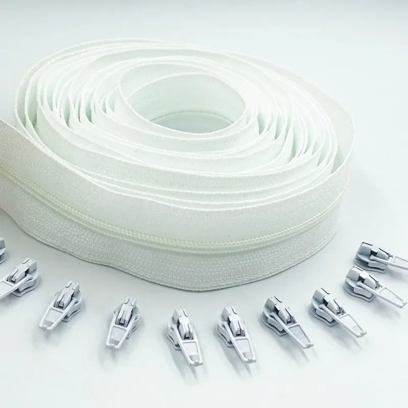 5 Meters long zipper 10 auto locking sliders 20 colors of 3# nylon zipper used for zipper clothing handbags