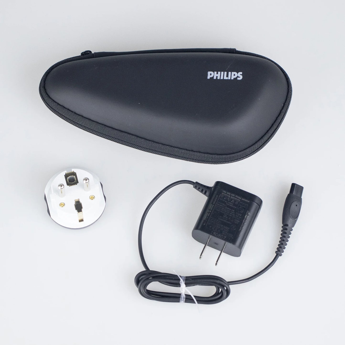 Philips Norelco S8000 Series shaver S8950/91 Rechargeable Wet/Dry Electric Shaver with Beard Styler Attachment Luxury shaver