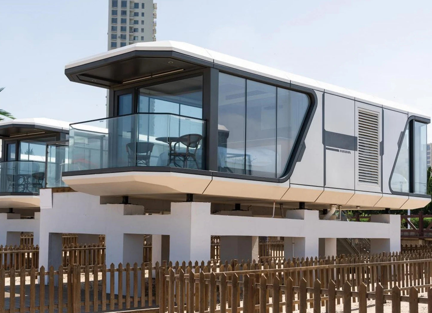 All-in-one Whole House Intelligent Science Fiction House Modular Home Space Capsule Alloy Capsule Hotel Camping Star Capsule