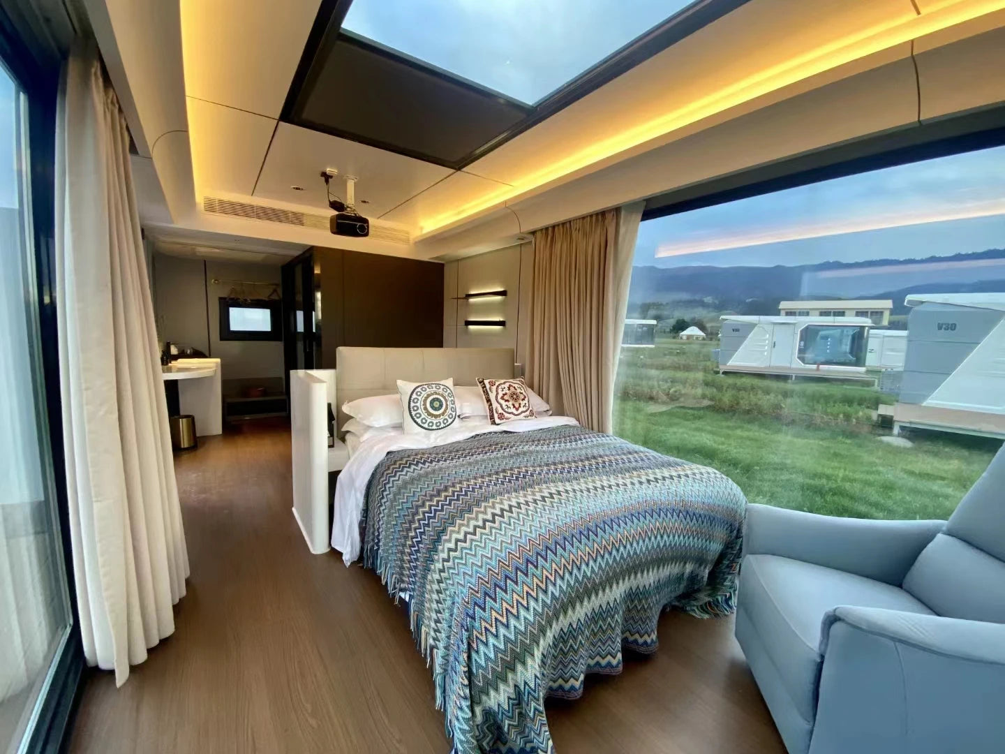 Luxury Portable Mobile Hotel Home Stay Resort Building modular Prefab House Building automation