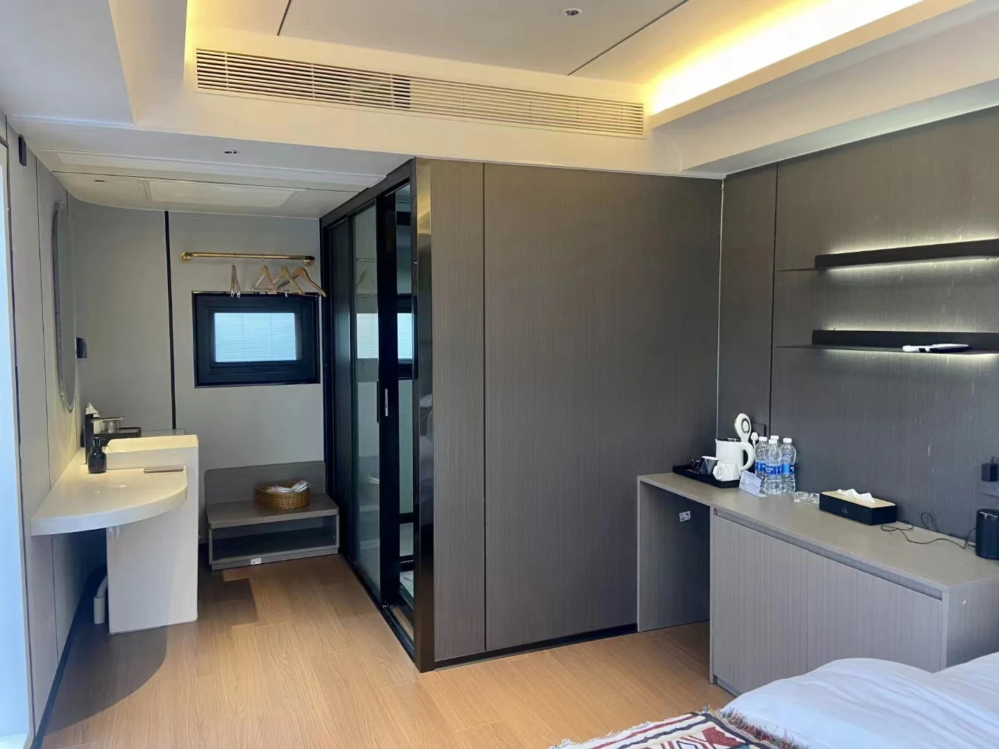 Luxury Portable Mobile Hotel Home Stay Resort Building modular Prefab House Building automation